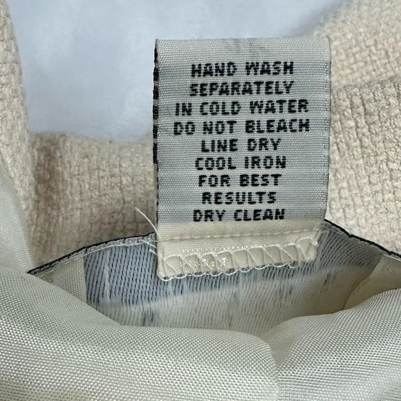 Vintage NY Studio 100% Raw Silk Blazer Cream Color with Shoulder Pads - Picture 14 of 16